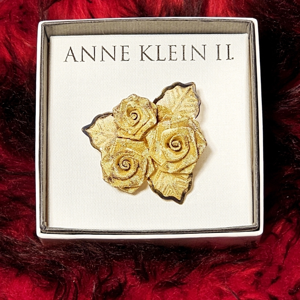 Anne Klein II Gold-Toned Mesh Rose Flowers Cluster Brooch Pin in Box